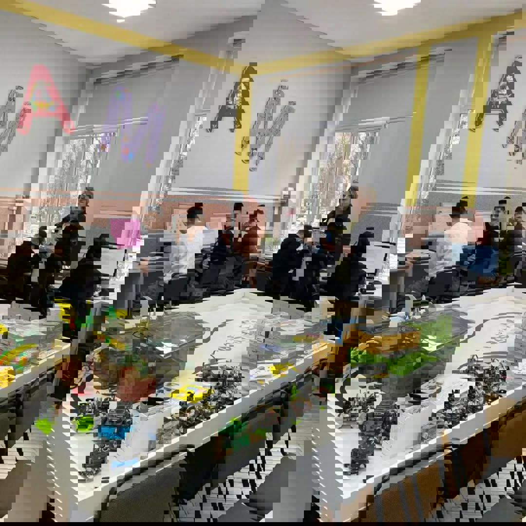 Обери свою професію